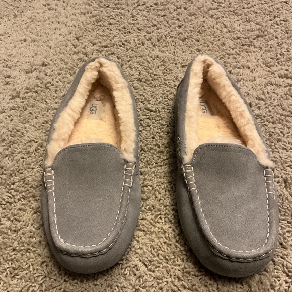 Women's Ansley Slip On Moccasin Slippers Size US 12D Grey - Picture 2 of 7